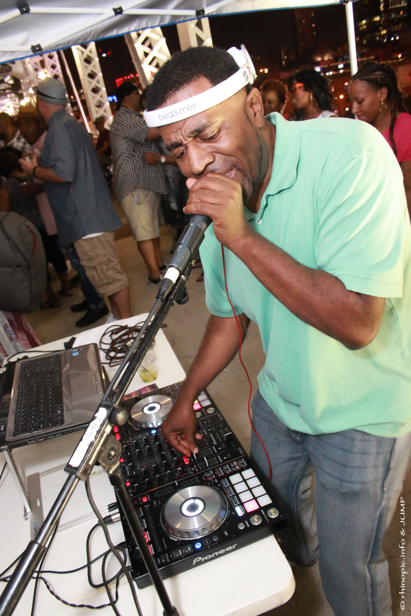 BridgingtheGapMixer-PC:RhinoPic2.jpg