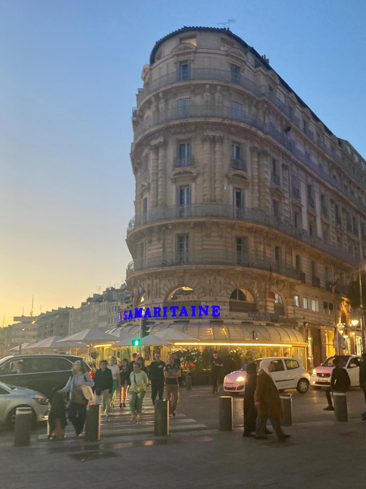 Le Viex Port, Marseille. By Luca Howes.